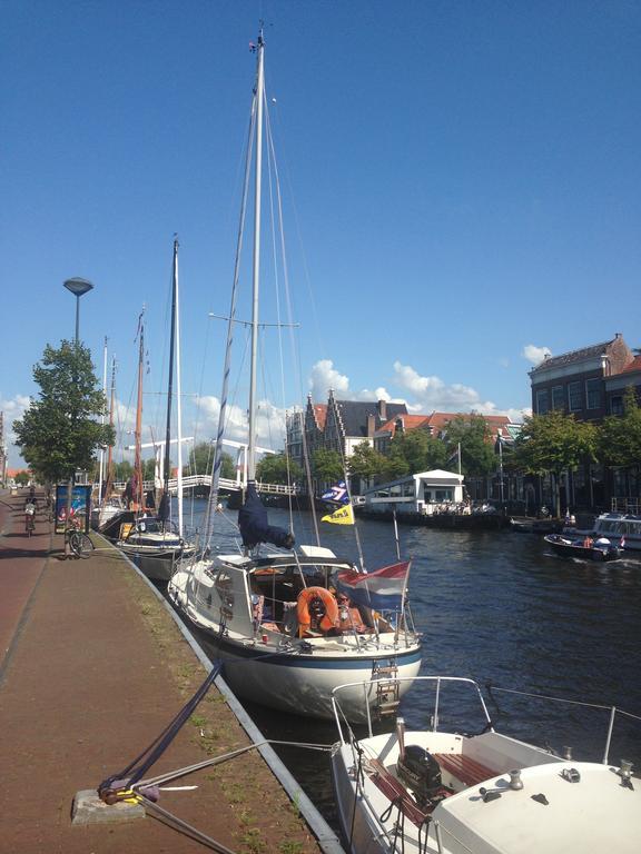 Turfhuys Aan Het Spaarne Haarlem Exterior photo